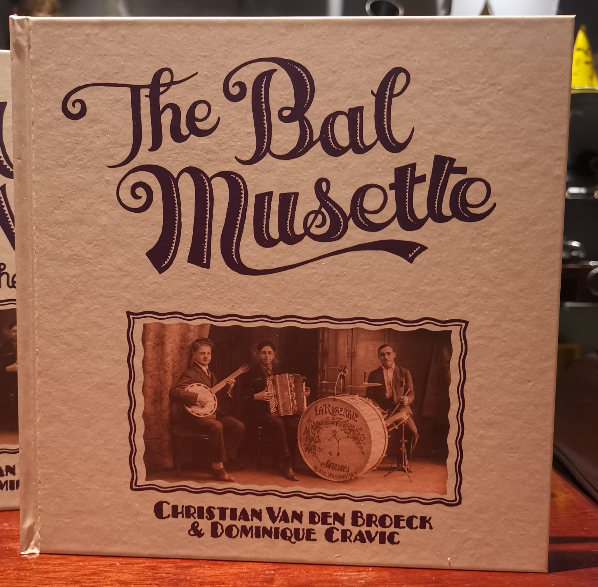 Batterie Jazz musette - Collections du Musée de la musique